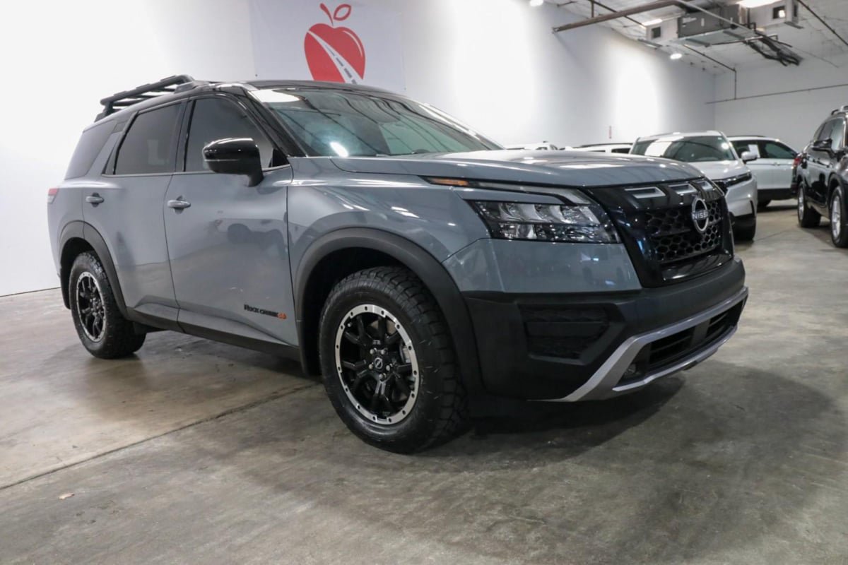 Used 2023 Nissan Pathfinder Rock Creek AWD/4WD image 3