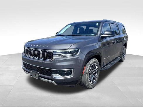 Used 2024 Jeep Wagoneer L Series II w/ Flexible Seating Group image 7