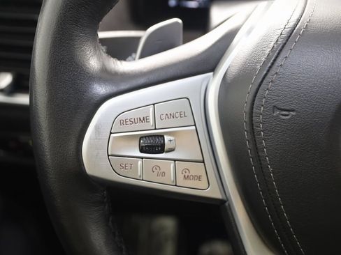 Used 2023 BMW X7 xDrive40i w/ Premium Package image 41