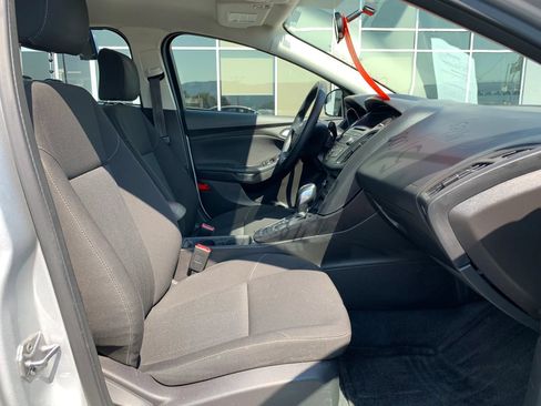 Used 2016 Ford Focus SE FWD image 21