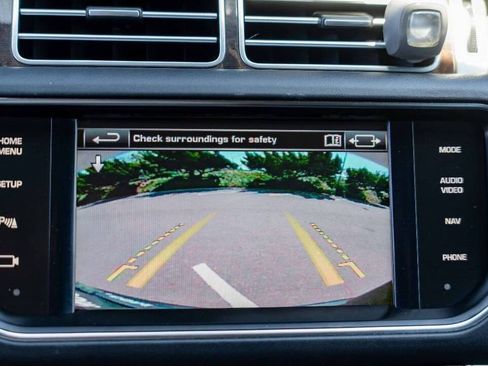 Used 2014 Land Rover Range Rover HSE image 35