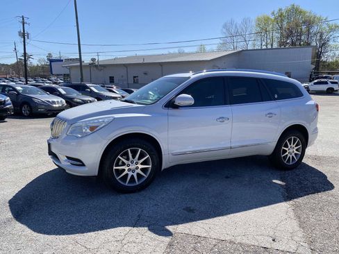 Used 2017 Buick Enclave Leather image 9