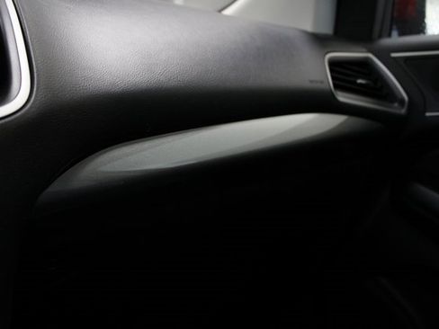 Used 2022 Ford Escape SE w/ Cold Weather Package image 10