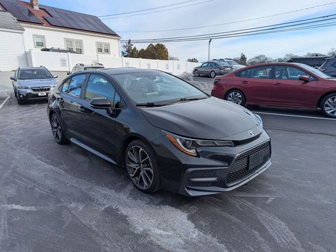 Used 2020 Toyota Corolla SE image 3