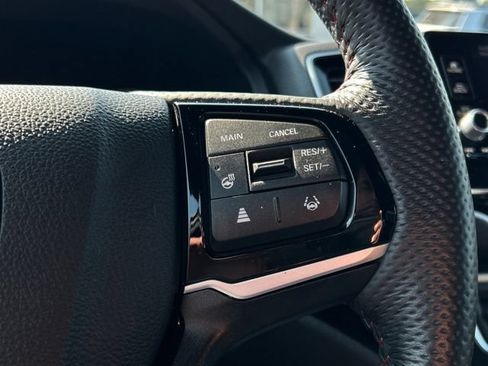 Used 2025 Honda Ridgeline Black Edition image 38