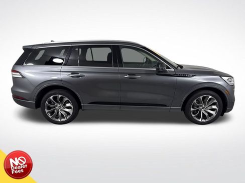 Used 2023 Lincoln Aviator Grand Touring w/ Equipment Group 301A AWD/4WD image 2