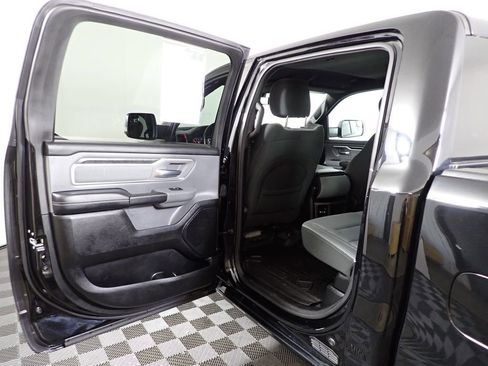 Used 2021 RAM 1500 Big Horn AWD/4WD image 30