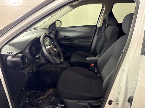 Used 2024 Nissan Kicks S FWD image 22