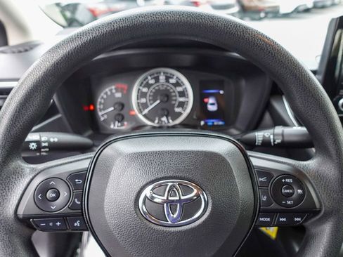 Used 2022 Toyota Corolla LE image 14