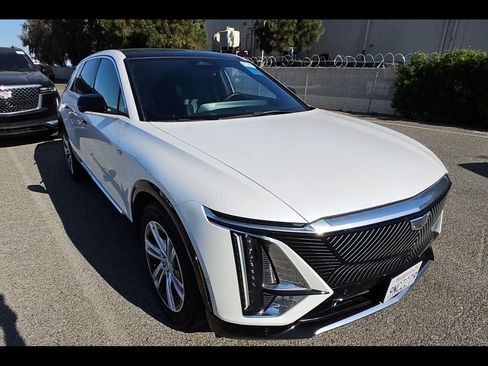 Used 2024 Cadillac Lyriq Tech w/ Driver Assist Package RWD image 15