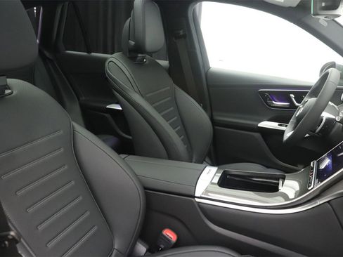 New 2026 Mercedes-Benz GLC 300 image 9