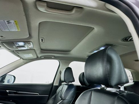 Used 2025 Kia Telluride S image 26