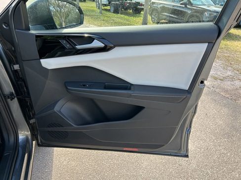 New 2026 Volkswagen Taos S image 40