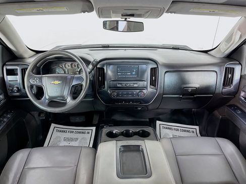 Used 2018 Chevrolet Silverado 1500 W/T w/ Trailering Package AWD/4WD image 11