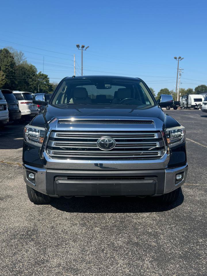 Used 2018 Toyota Tundra Limited w/ Limited Premium Package AWD/4WD image 2