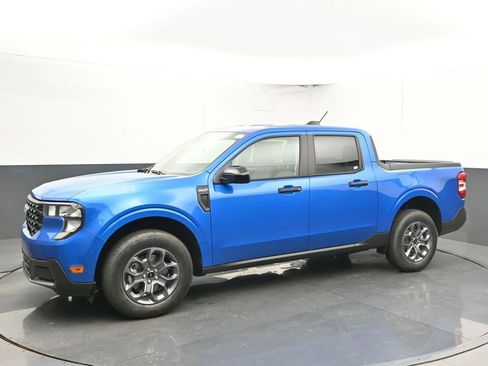New 2025 Ford Maverick XLT w/ XLT Luxury Package image 9