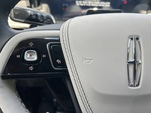 New 2026 Lincoln Aviator Reserve w/ Jet Appearance Package AWD/4WD image 34