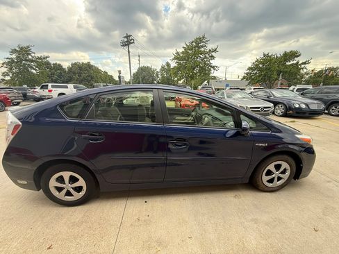 Used 2015 Toyota Prius Two FWD image 7