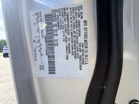 Used 1998 Lincoln Continental FWD image 10