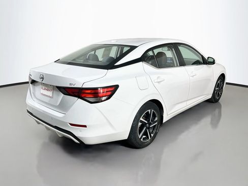 Used 2024 Nissan Sentra SV FWD image 7