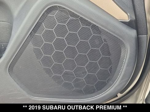 Used 2019 Subaru Outback 2.5i Premium AWD/4WD image 23