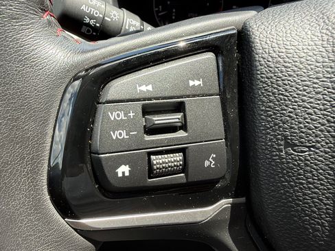 Used 2025 Honda Odyssey Sport-L image 29