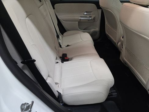 Used 2022 Mercedes-Benz GLB 250 4MATIC image 22