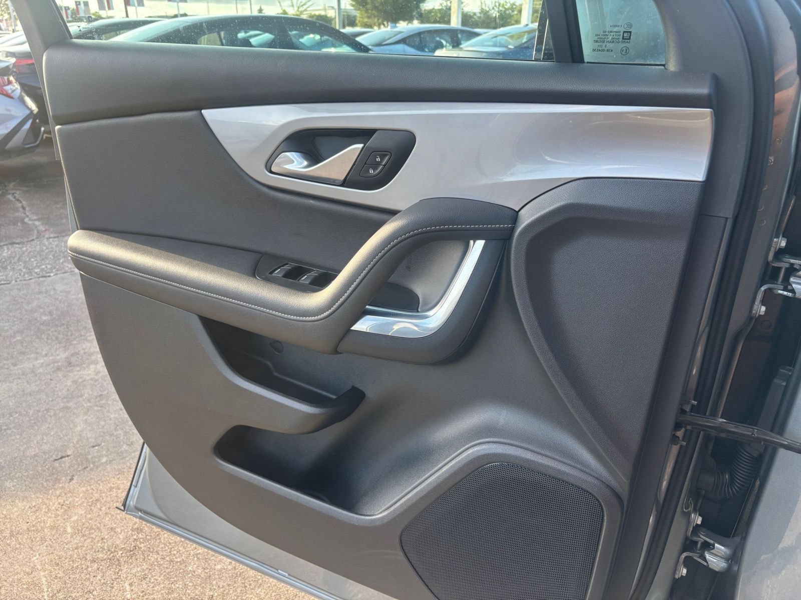Used 2026 Chevrolet Blazer LT FWD image 18