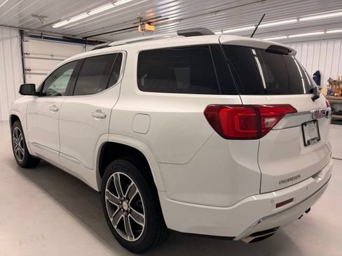 Used 2019 GMC Acadia Denali w/ Technology Package AWD/4WD image 4