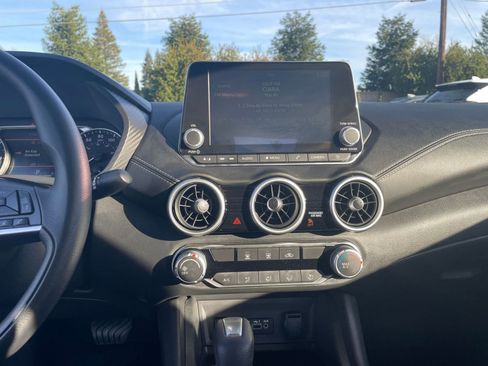 Used 2025 Nissan Sentra SV image 18