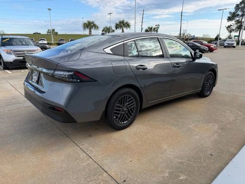 New 2026 Nissan Sentra SV w/ Floor Mat Package image 5