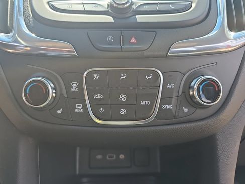 Certified 2023 Chevrolet Equinox LT AWD/4WD image 21