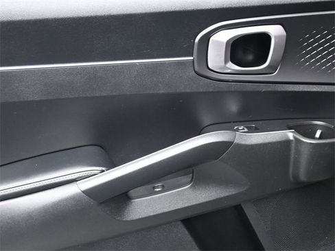 Used 2021 Kia Sorento LX image 13