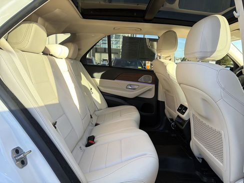 Used 2022 Mercedes-Benz GLE 350 image 17