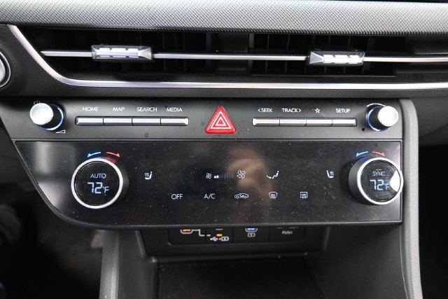 Used 2025 Hyundai Sonata SEL FWD image 19
