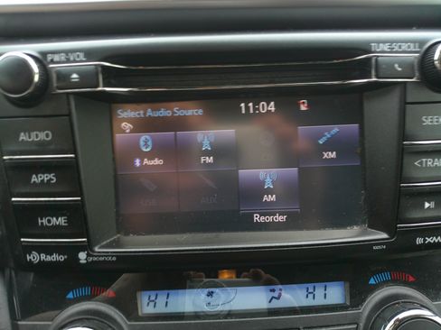 Used 2018 Toyota RAV4 XLE image 24