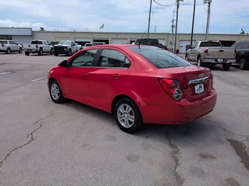 Used 2014 Chevrolet Sonic LT FWD image 6