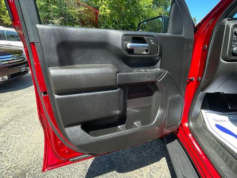 Used 2021 Chevrolet Silverado 1500 Custom Trail Boss image 18