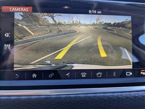 Used 2018 Land Rover Range Rover Velar S image 15