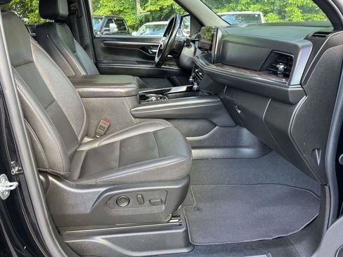 Used 2025 Chevrolet Tahoe Z71 AWD/4WD image 14