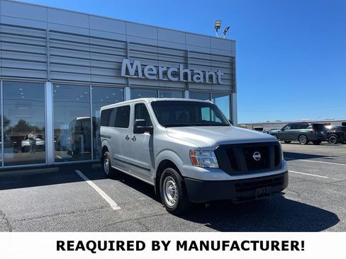Used 2019 Nissan NV 3500 S image 1