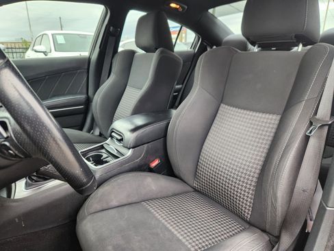 Used 2019 Dodge Charger GT RWD image 7
