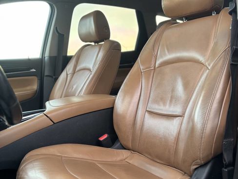 Used 2019 Buick Enclave Premium w/ Experience Buick Package image 12