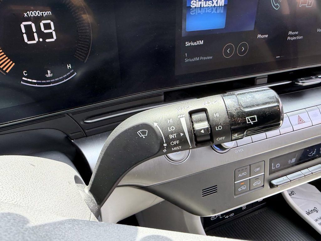 Used 2024 Hyundai Kona SEL AWD/4WD image 26