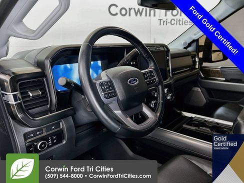 Used 2024 Ford F350 Lariat w/ Lariat Ultimate Package AWD/4WD image 3