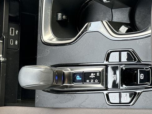 Used 2023 Lexus RX 350 w/ Luxury Package image 26