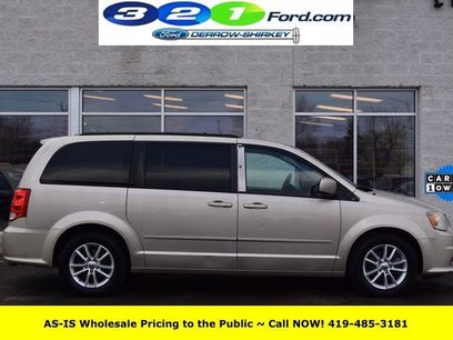 Used 2013 Dodge Grand Caravan SXT w/ Rear Park Assist Pkg