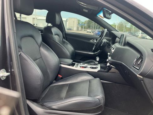 Used 2019 Kia Stinger GT image 28