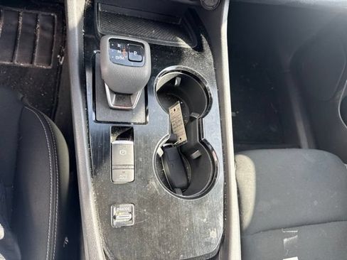 Used 2024 Nissan Rogue S FWD image 21