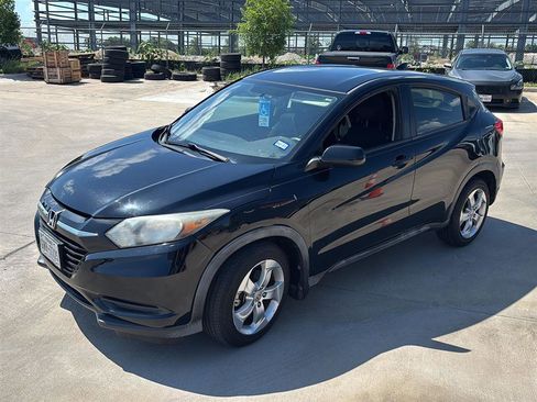 Used 2016 Honda HR-V LX image 1